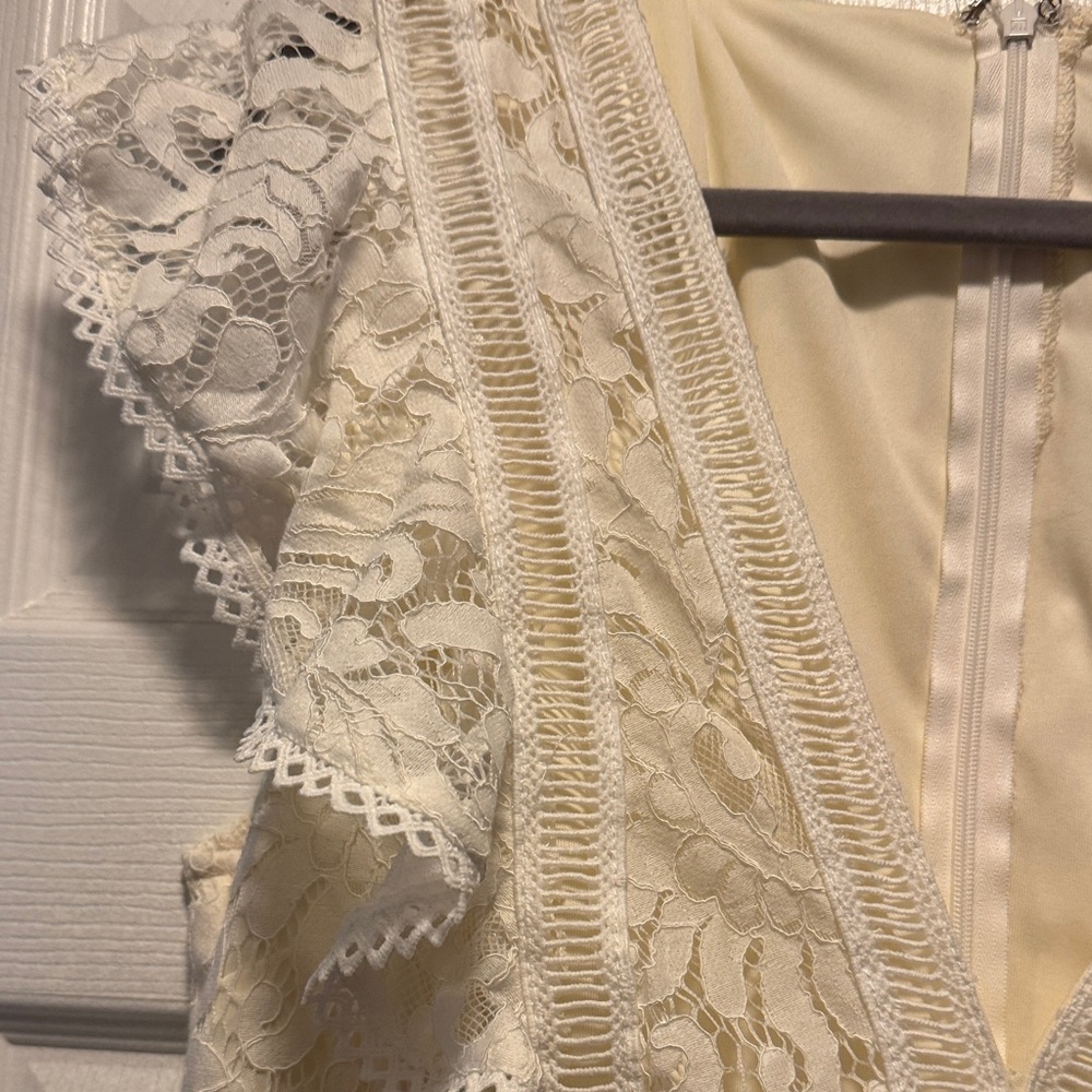 Lulu's White Strapless Lace Romper with V-Neck - Picture 5 of 5